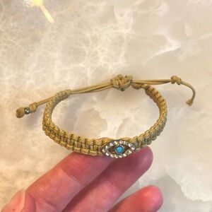 🌼 Urban Outfitters Evil eye bracelet braided bracelet with evil eye charm